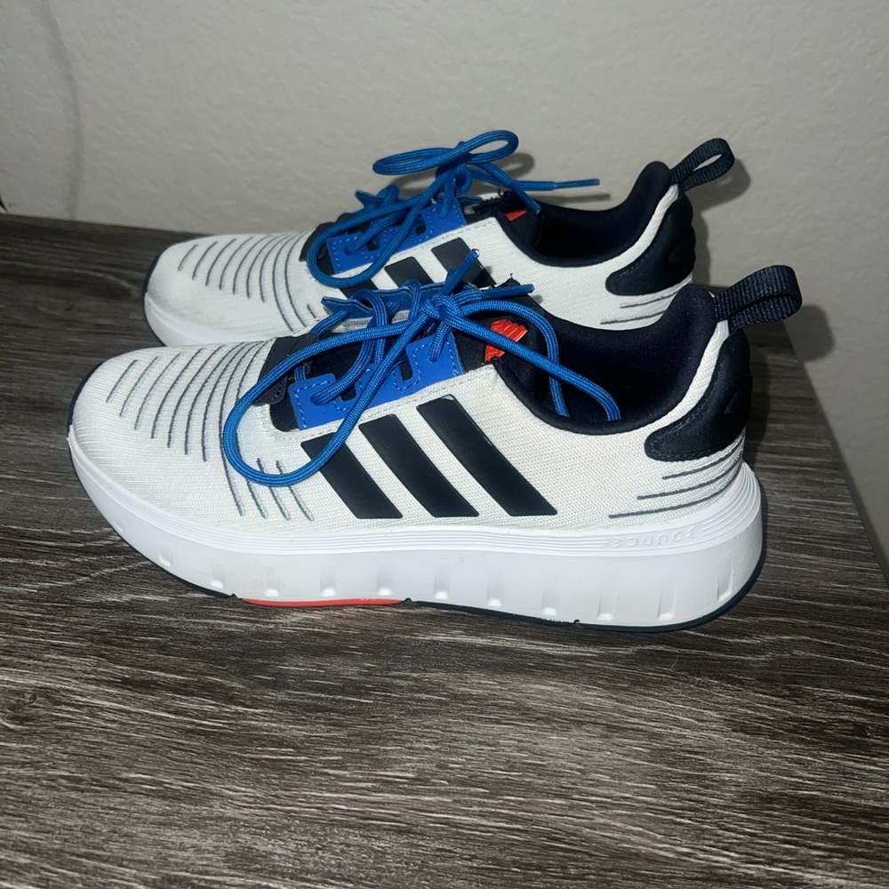 Adidas Swift run 23